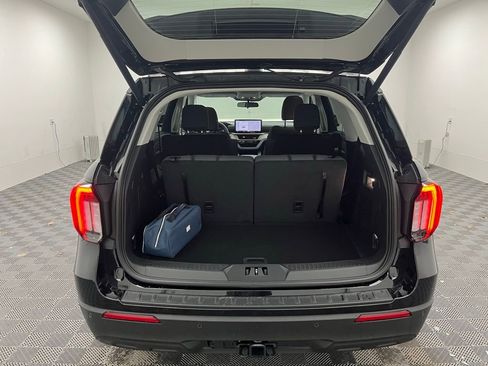 New 2026 Ford Explorer Active image 9