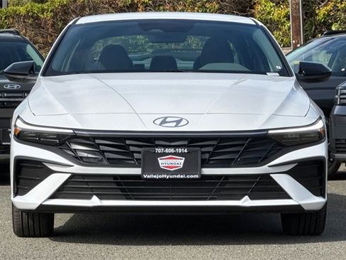 New 2026 Hyundai Elantra Sport image 3
