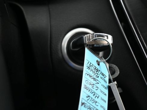 Used 2016 Mercedes-Benz C 300 Sedan image 27