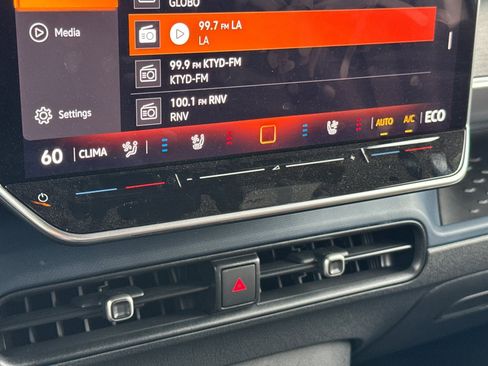 New 2025 Volkswagen ID. Buzz Pro S image 22