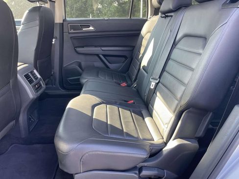 Certified 2026 Volkswagen Atlas SE FWD image 12