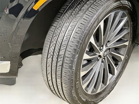 Used 2024 Hyundai Palisade Calligraphy image 25