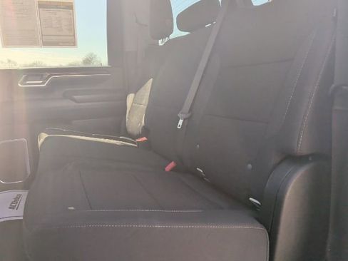 Used 2024 Chevrolet Silverado 2500 LT w/ Convenience Package image 14