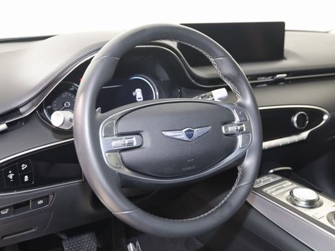 Used 2022 Genesis GV70 2.5T w/ Select Package image 6
