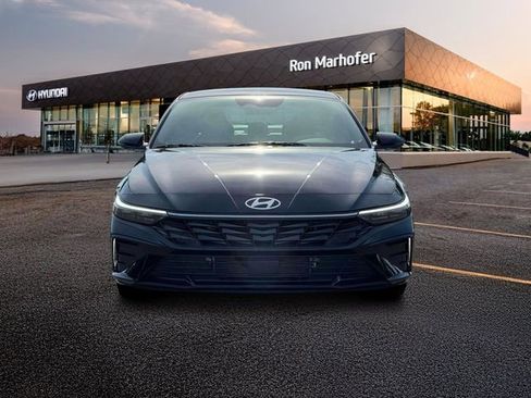 New 2026 Hyundai Elantra Limited FWD image 12
