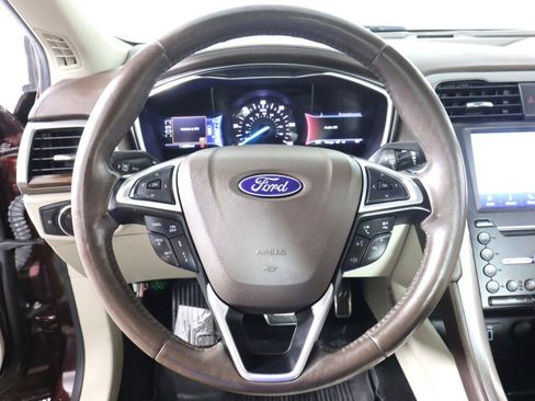 Used 2017 Ford Fusion Platinum image 11
