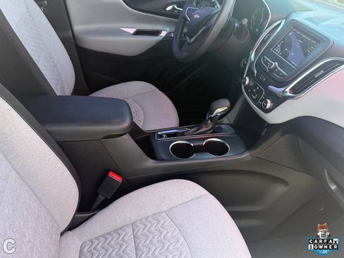 Used 2022 Chevrolet Equinox LS w/ LS Convenience Package FWD image 10