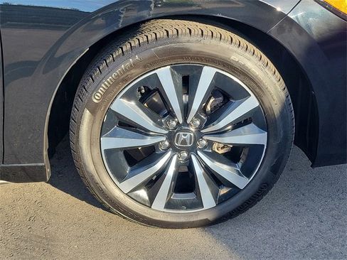 Certified 2022 Honda Civic EX-L image 5