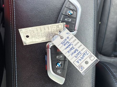 Used 2019 BMW 330i xDrive Sedan w/ M Sport Package image 46