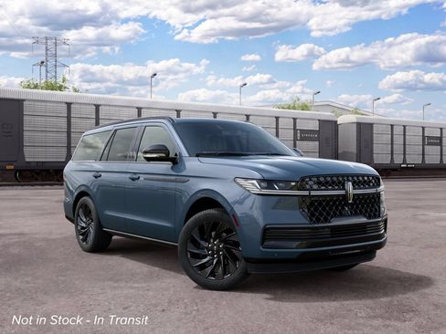 New 2027 Lincoln Navigator Reserve AWD/4WD image 4