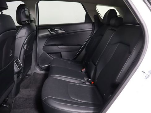 Used 2023 Kia Sportage EX FWD image 16
