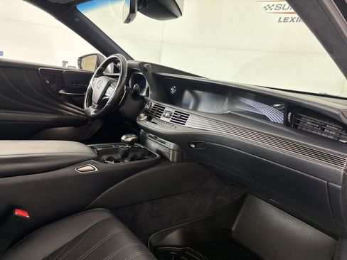 Used 2018 Lexus LS 500 w/ Interior Upgrade Package image 31