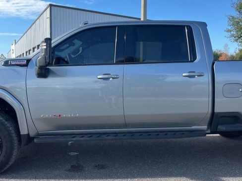 Used 2025 GMC Sierra 2500 AT4 w/ AT4 Premium Plus Package image 11