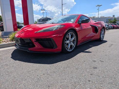 Used 2023 Chevrolet Corvette Stingray Premium Cpe w/ Z51 Performance Package RWD image 3