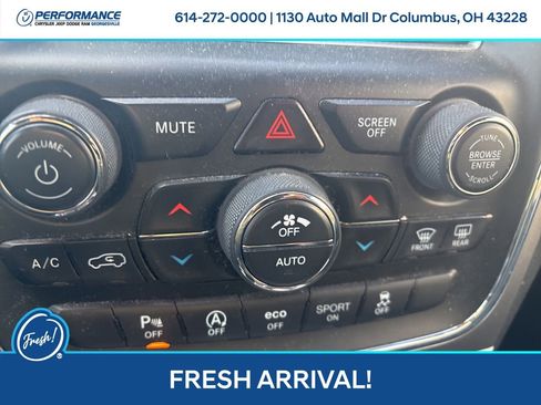 Used 2018 Jeep Grand Cherokee Altitude image 22