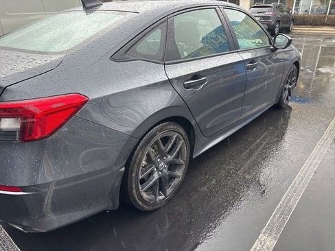 Used 2023 Honda Civic Sport image 11