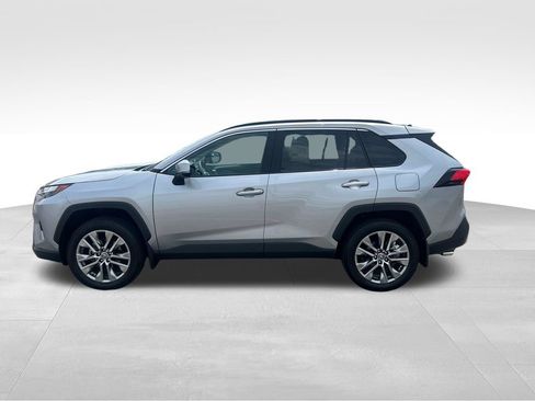 Used 2023 Toyota RAV4 XLE Premium AWD/4WD image 2