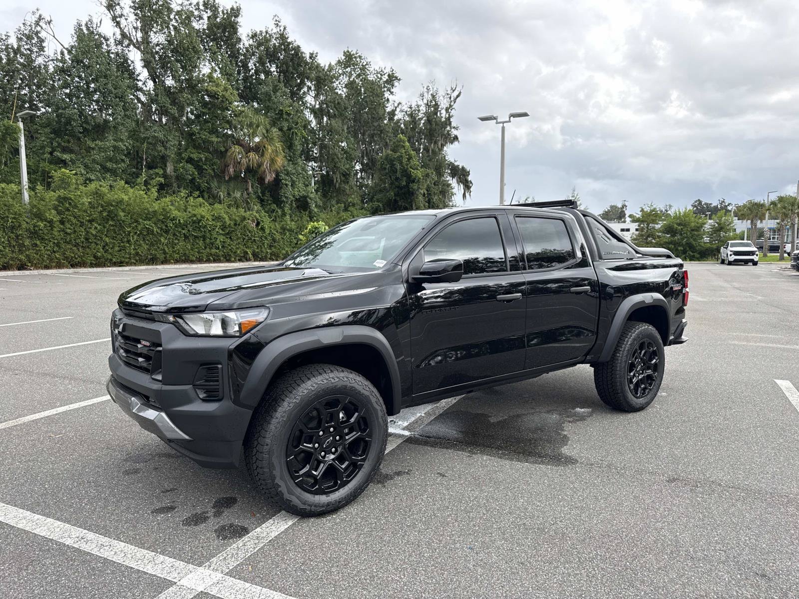 New 2026 Chevrolet Colorado Trail Boss w/ Midnight Edition AWD/4WD image 7