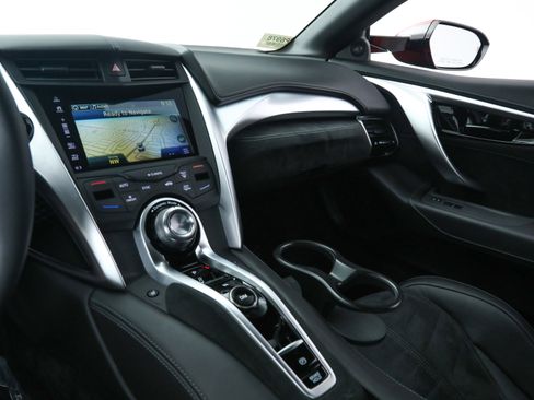 Used 2017 Acura NSX image 26