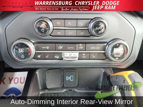 Used 2024 Ford Bronco Badlands image 27