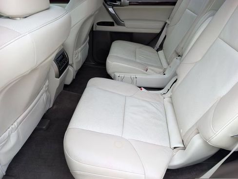 Used 2017 Lexus GX 460 Premium AWD/4WD image 17