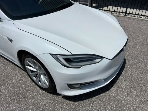 Used 2020 Tesla Model S AWD image 2