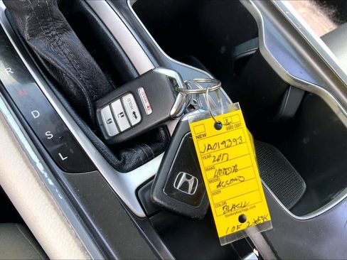 Used 2018 Honda Accord LX image 14