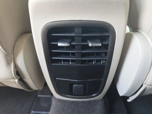 Used 2018 Lincoln MKC Premiere FWD image 37