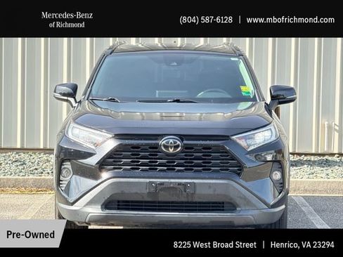 Used 2020 Toyota RAV4 XLE image 10