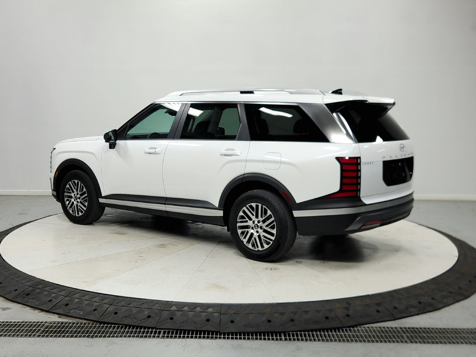 Used 2026 Hyundai Palisade SEL FWD image 6
