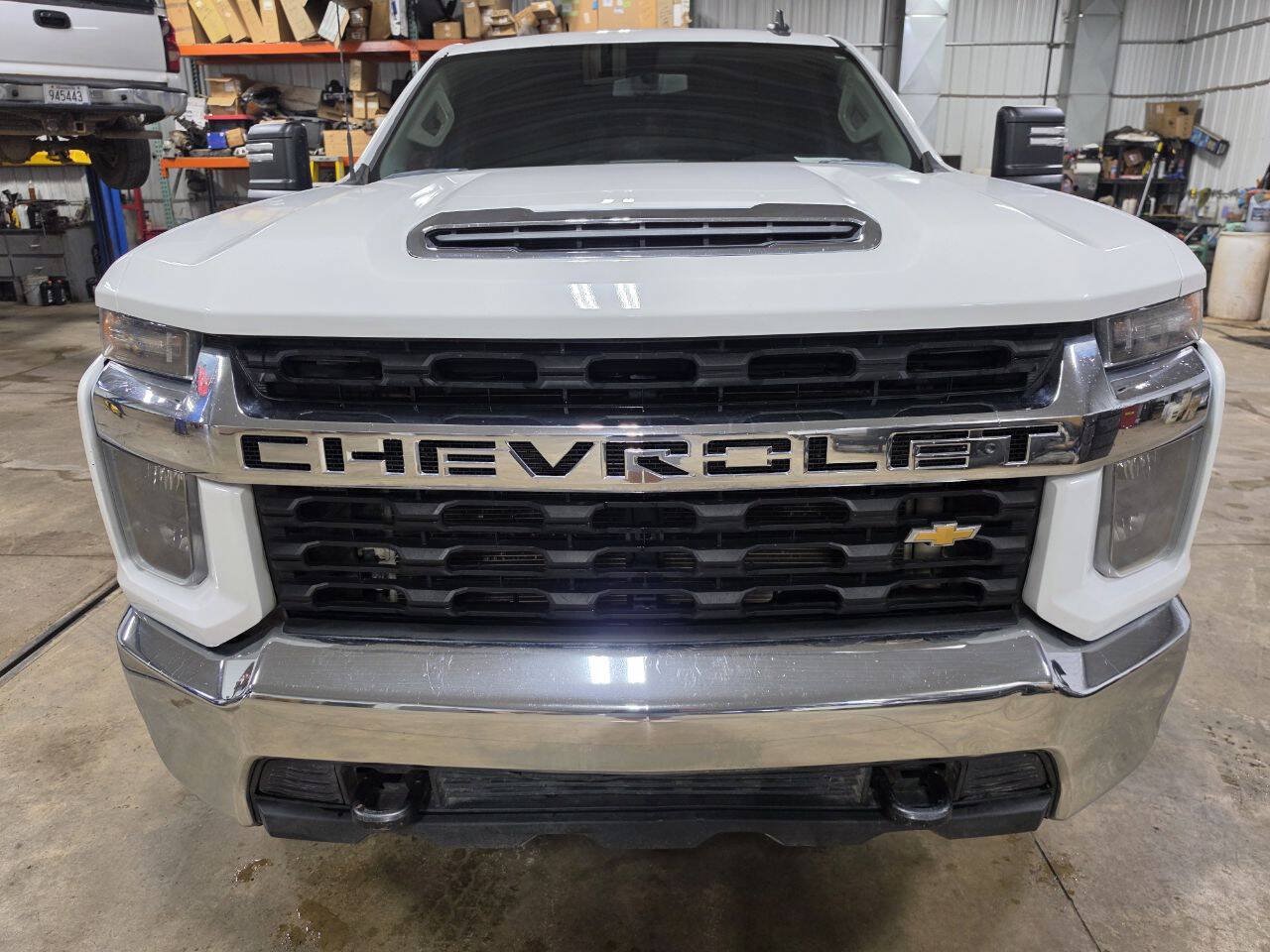 Used 2023 Chevrolet Silverado 2500 LT w/ Snow Plow Prep/Camper Package AWD/4WD image 3