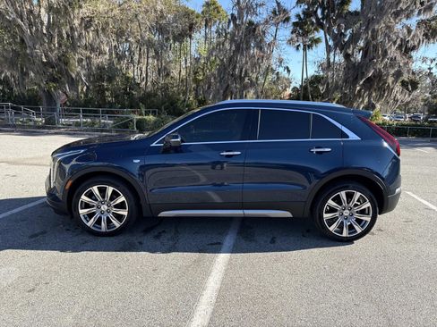 Used 2019 Cadillac XT4 Premium Luxury w/ Technology Package image 6
