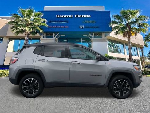 Used 2020 Jeep Compass Trailhawk AWD/4WD image 4
