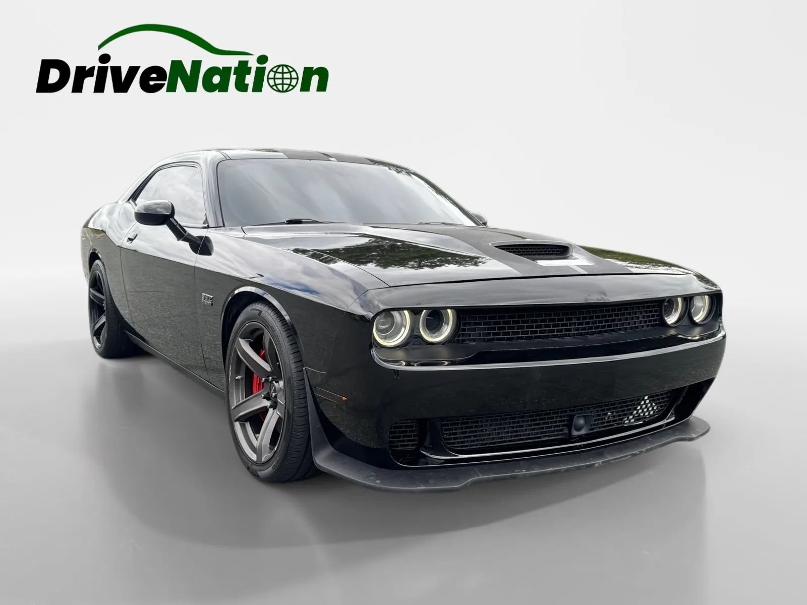 Used 2016 Dodge Challenger SRT w/ Technology Group RWD image 3