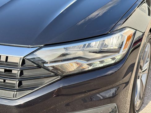 Used 2020 Volkswagen Jetta R-Line FWD image 9