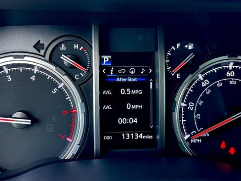 Used 2024 Toyota 4Runner TRD Off-Road Premium image 17