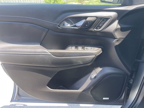Used 2023 GMC Acadia SLT w/ Preferred Package AWD/4WD image 27