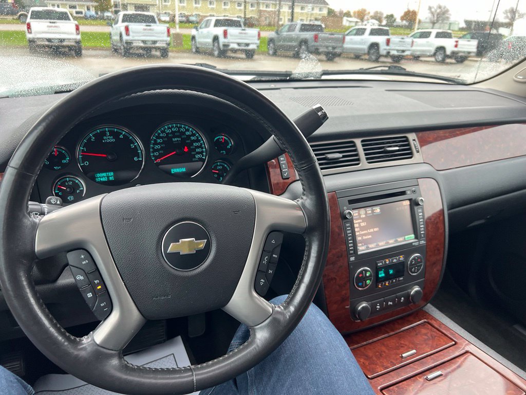 Used 2012 Chevrolet Avalanche LTZ AWD/4WD image 20