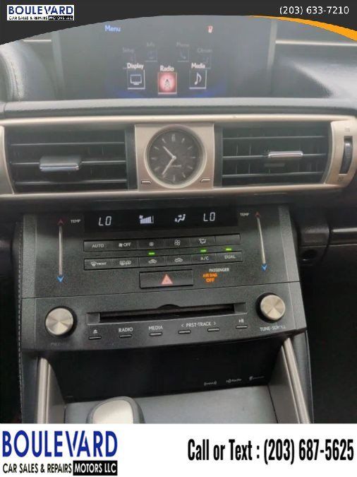 Used 2016 Lexus IS 200t RWD image 9