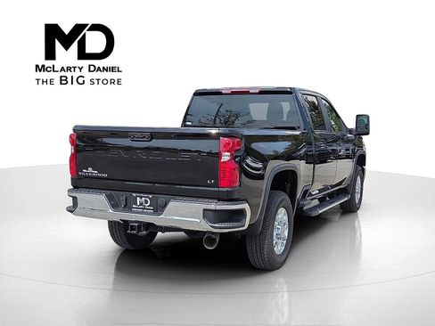 Used 2026 Chevrolet Silverado 2500 LT w/ Convenience Package image 5