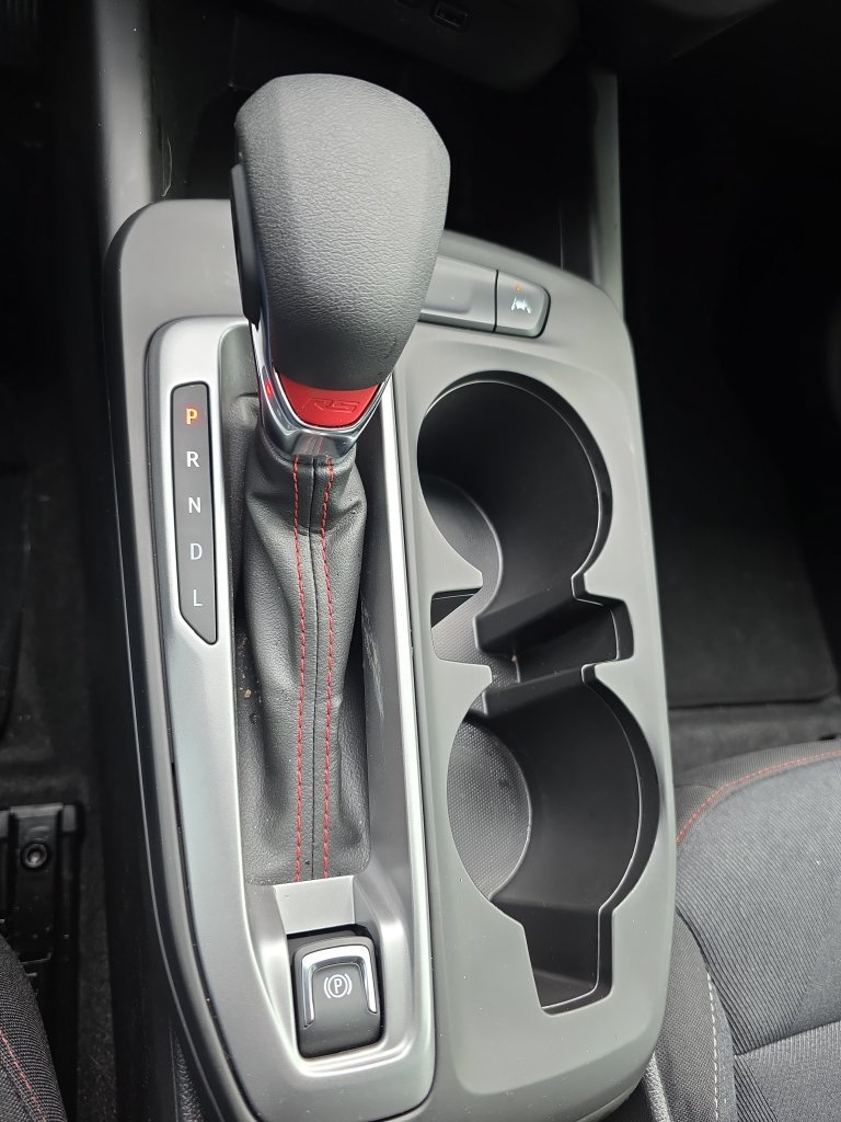 Used 2026 Chevrolet Trax RS FWD image 29