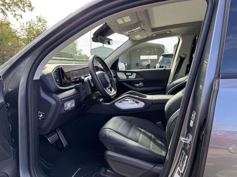 Certified 2024 Mercedes-Benz GLS 580 4MATIC image 5