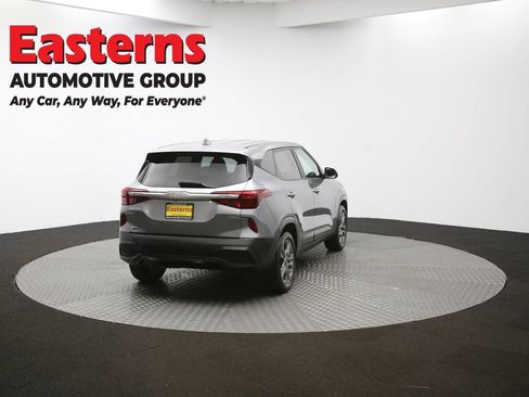 Used 2023 Kia Seltos LX image 36