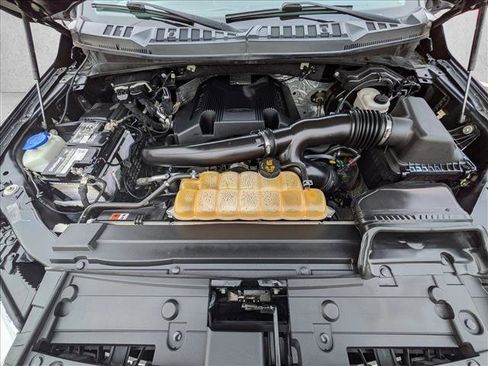 Used 2018 Ford F150 XLT w/ Equipment Group 302A Luxury image 21