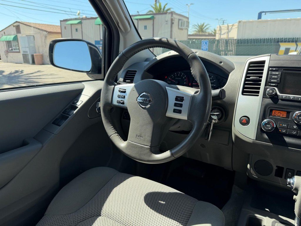 Used 2016 Nissan Frontier SV w/ SV Value Truck Package RWD image 24