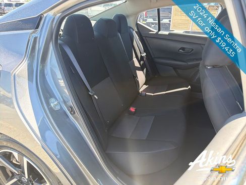 Used 2024 Nissan Sentra SV FWD image 13