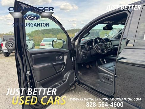 Used 2021 Nissan Titan PRO-4X w/ Pro-4x Convenience Package image 11