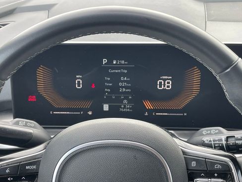 Used 2025 Kia Sorento S image 15