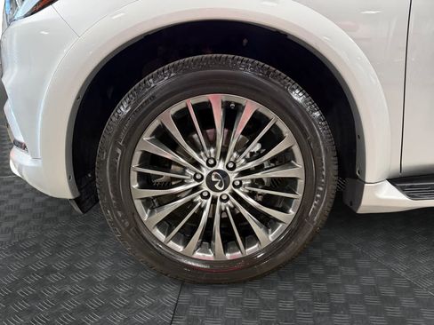 Used 2022 INFINITI QX80 Sensory AWD/4WD image 15