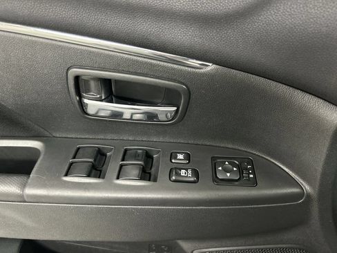 Used 2023 Mitsubishi Outlander Sport ES AWD/4WD image 11